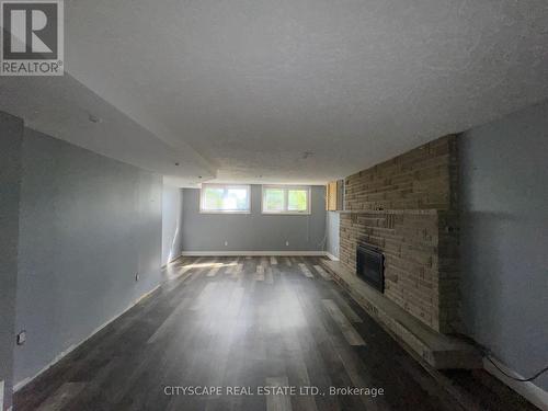 515 Grantham Avenue, St. Catharines, ON - Indoor With Fireplace