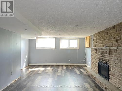 515 Grantham Avenue, St. Catharines, ON - Indoor With Fireplace