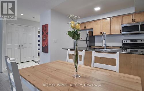 105 - 61 Clarington Boulevard N, Clarington (Bowmanville), ON - Indoor Photo Showing Kitchen