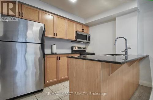 105 - 61 Clarington Boulevard N, Clarington (Bowmanville), ON - Indoor Photo Showing Kitchen