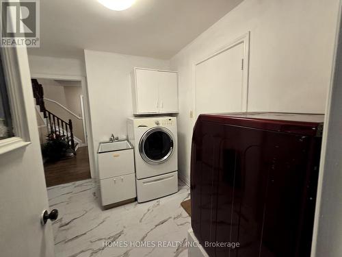 42 Laurel Street, London, ON - Indoor Photo Showing Laundry Room