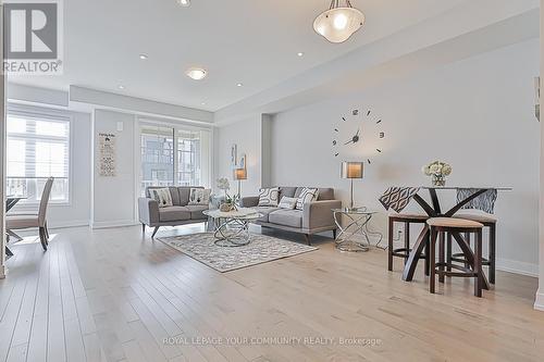 24 Gilbert Wright Avenue, Markham, ON - Indoor Photo Showing Living Room