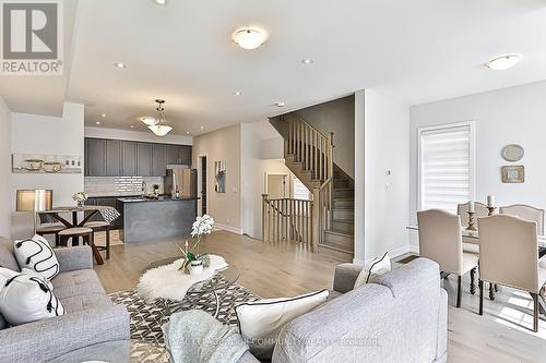 24 Gilbert Wright Avenue, Markham, ON - Indoor Photo Showing Living Room