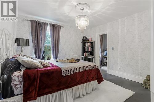 382105 Concession Road 17, Georgian Bluffs, ON - Indoor Photo Showing Bedroom