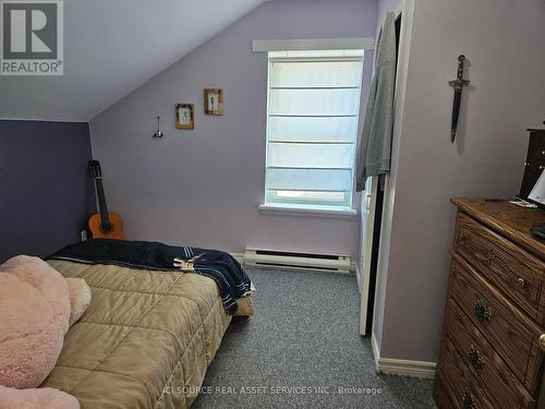 337 Sixth Street E, Cornwall, ON - Indoor Photo Showing Bedroom