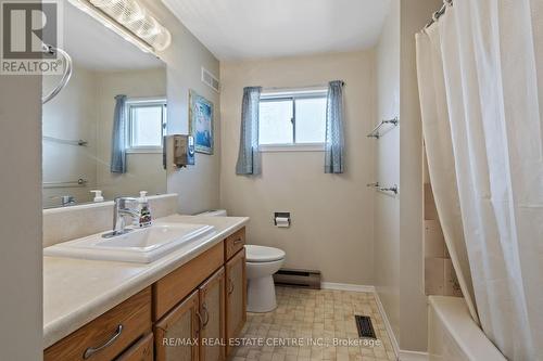 117 Melita Street N, Ingersoll, ON - Indoor Photo Showing Bathroom