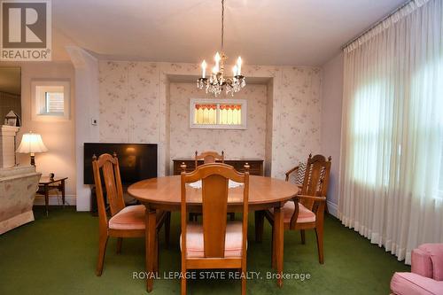 189 Edgemont Street S, Hamilton, ON - Indoor Photo Showing Dining Room