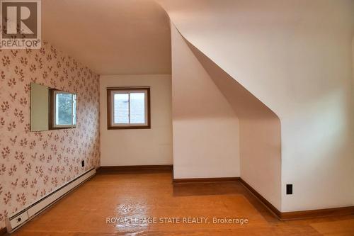 189 Edgemont Street S, Hamilton, ON - Indoor Photo Showing Other Room