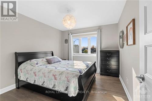 71 York, Russell, ON - Indoor Photo Showing Bedroom