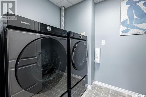 Ph108 1914 Hamilton Street, Regina, SK - Indoor Photo Showing Laundry Room