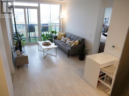 1807 - 30 Ordnance Avenue, Toronto, ON - Indoor Photo Showing Living Room