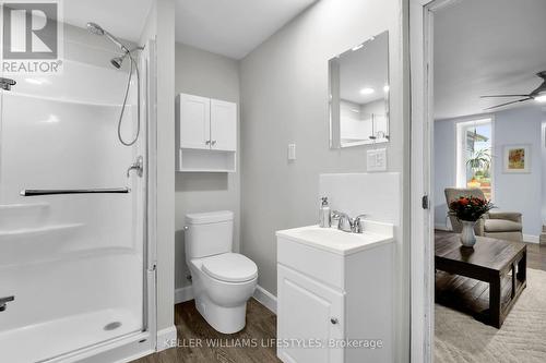 2624 Hamilton Road, Thames Centre, ON - Indoor Photo Showing Bathroom