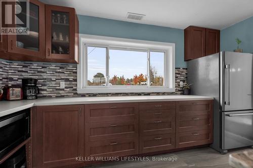 2624 Hamilton Road, Thames Centre, ON - Indoor Photo Showing Kitchen