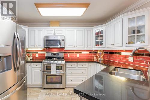 72 Oxley Drive, Penetanguishene, ON - Indoor Photo Showing Kitchen With Double Sink