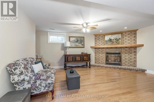 72 Oxley Drive, Penetanguishene, ON - Indoor Photo Showing Living Room With Fireplace