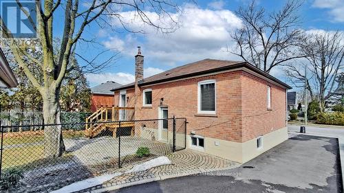 274 Felan Avenue, Oakville, ON - Outdoor With Exterior