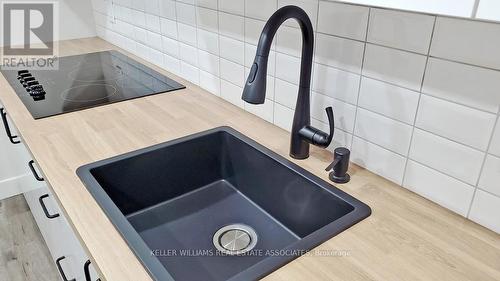 274 Felan Avenue, Oakville, ON - Indoor Photo Showing Kitchen