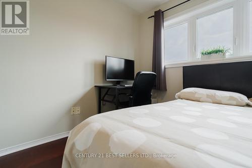 24 - 45 Bristol Road E, Mississauga, ON - Indoor Photo Showing Bedroom