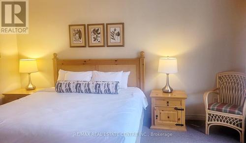 2326 - 90 Highland Drive, Oro-Medonte, ON - Indoor Photo Showing Bedroom