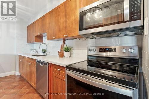 804 - 716 The West Mall, Toronto, ON - Indoor Photo Showing Kitchen