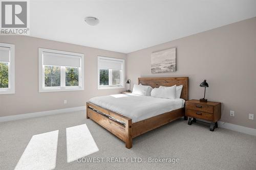 45 Rockmount Crescent, Gravenhurst, ON - Indoor Photo Showing Bedroom