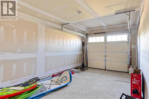 45 Rockmount Crescent, Gravenhurst, ON - Indoor Photo Showing Garage