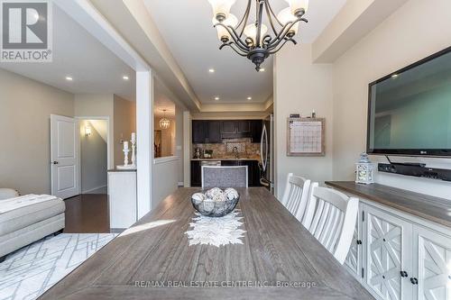 10 - 45 Seabreeze Crescent, Hamilton, ON - Indoor Photo Showing Dining Room