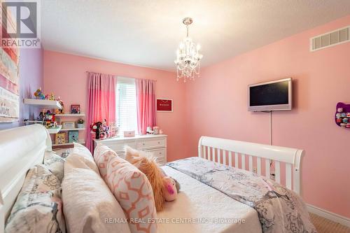 10 - 45 Seabreeze Crescent, Hamilton, ON - Indoor Photo Showing Bedroom