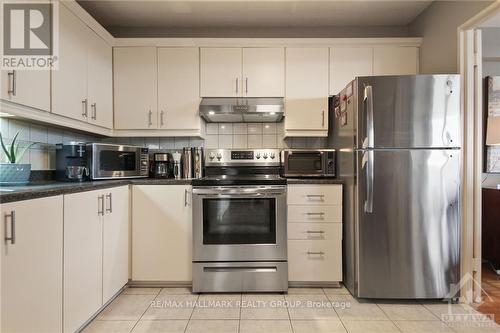 1401 - 1285 Cahill Drive, Ottawa, ON - Indoor Photo Showing Kitchen