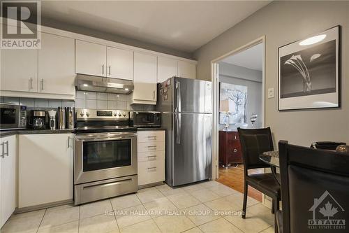 1401 - 1285 Cahill Drive, Ottawa, ON - Indoor Photo Showing Kitchen