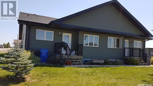 1 201 Carlyle Avenue, Carlyle, SK - Outdoor