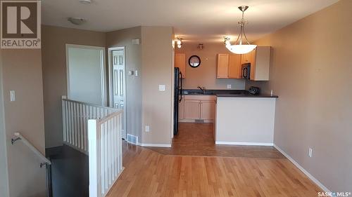 1 201 Carlyle Avenue, Carlyle, SK - Indoor Photo Showing Kitchen