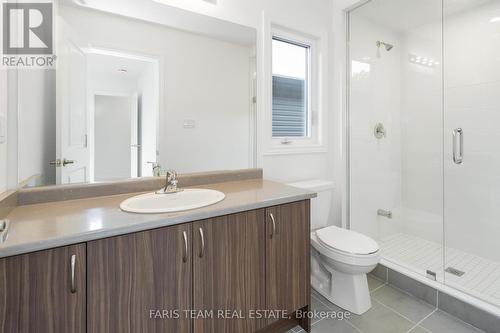 89 Berkely Street, Wasaga Beach, ON - Indoor Photo Showing Bathroom