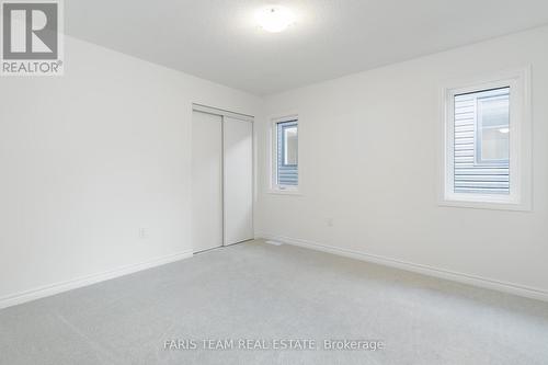 89 Berkely Street, Wasaga Beach, ON - Indoor Photo Showing Other Room