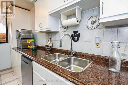 502 - 2645 Jane Street, Toronto, ON - Indoor Photo Showing Kitchen With Double Sink