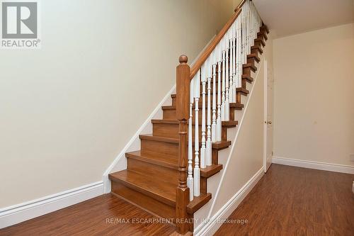 670 Lott Crescent, Milton, ON - Indoor Photo Showing Other Room