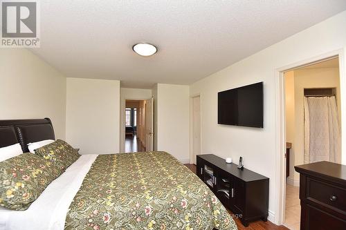 670 Lott Crescent, Milton, ON - Indoor Photo Showing Bedroom