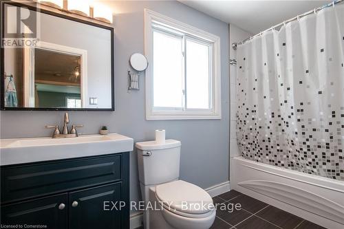 G - 48 Windom Road, Kitchener, ON - Indoor Photo Showing Bathroom