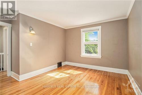 4 Middleton Drive, Ottawa, ON - Indoor Photo Showing Other Room