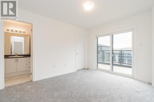 91 Berkely Street, Wasaga Beach, ON - Indoor Photo Showing Other Room