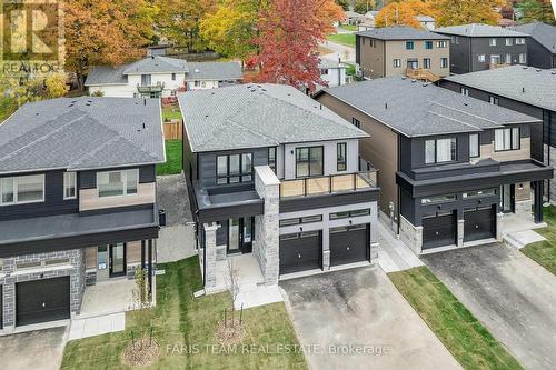 91 Berkely Street, Wasaga Beach, ON - Outdoor With Balcony With Facade