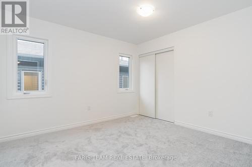 91 Berkely Street, Wasaga Beach, ON - Indoor Photo Showing Other Room