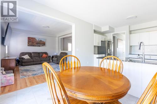 16 Cliff Thompson Court, Georgina (Sutton & Jackson'S Point), ON - Indoor Photo Showing Dining Room