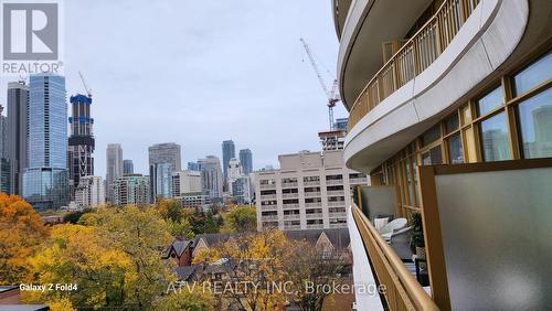 704 - 151 Avenue Road, Toronto, ON - Outdoor