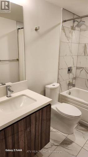 704 - 151 Avenue Road, Toronto, ON - Indoor Photo Showing Bathroom