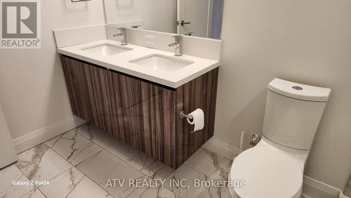 704 - 151 Avenue Road, Toronto, ON - Indoor Photo Showing Bathroom