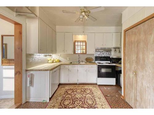 Kitchen - 1771 Rue Principale, Mont-Blanc, QC - Indoor Photo Showing Kitchen With Double Sink