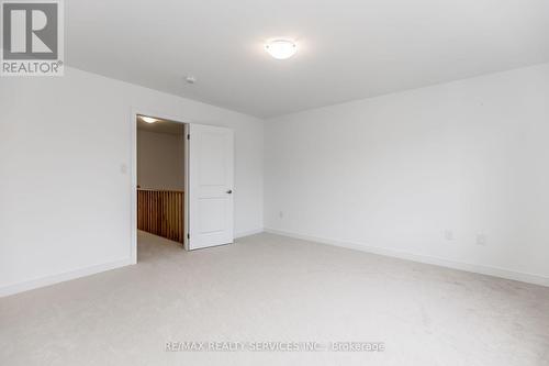 61 Red Maple Lane, Barrie, ON - Indoor Photo Showing Other Room