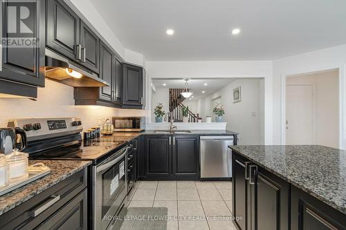 36 - 1000 Asleton Boulevard, Milton, ON - Indoor Photo Showing Kitchen With Upgraded Kitchen