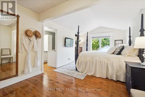 38 Norman Avenue, Halton Hills, ON - Indoor Photo Showing Bedroom